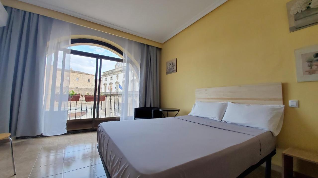 Hostal Martes Caceres Plaza Mayor - Tercer Piso Sin Ascensor Exterior foto