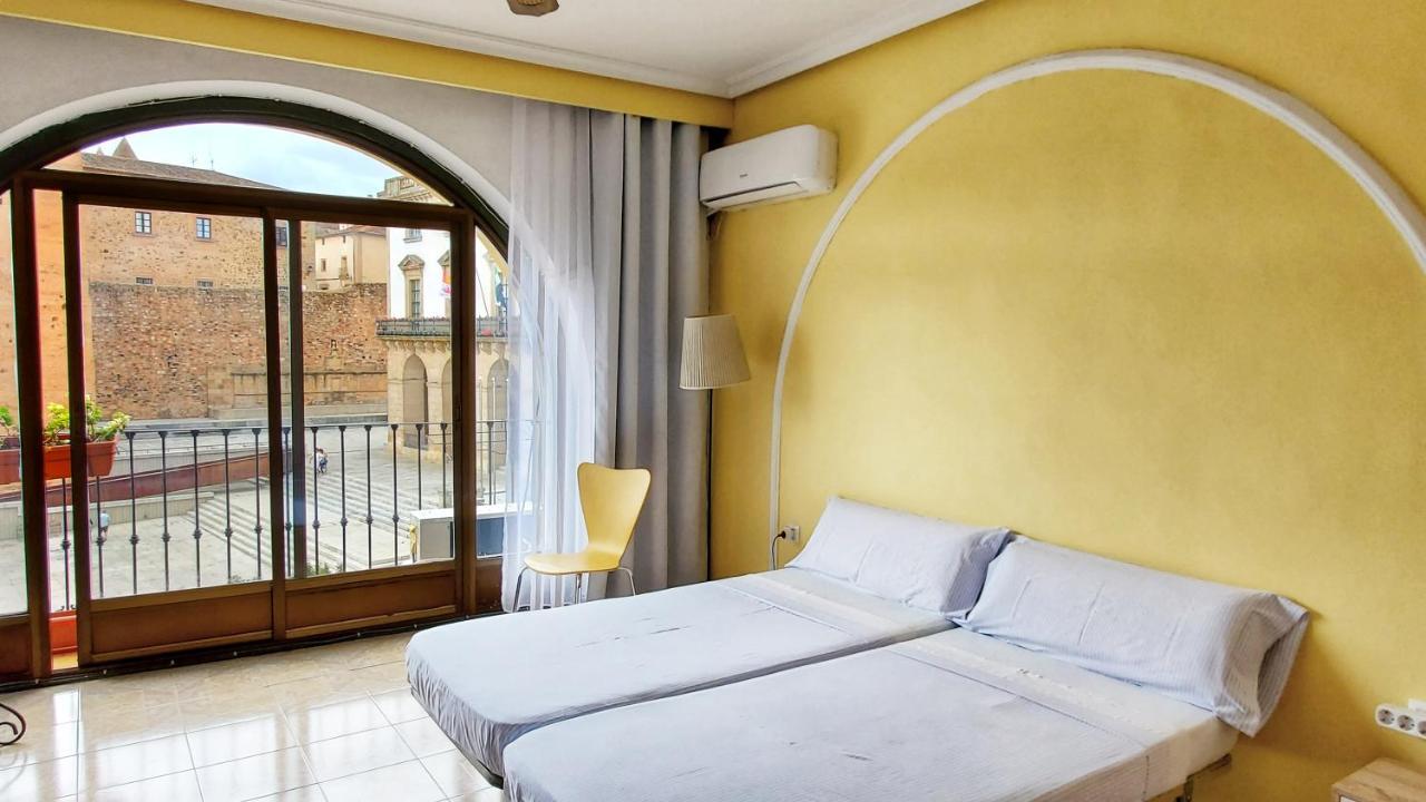 Hostal Martes Caceres Plaza Mayor - Tercer Piso Sin Ascensor Exterior foto